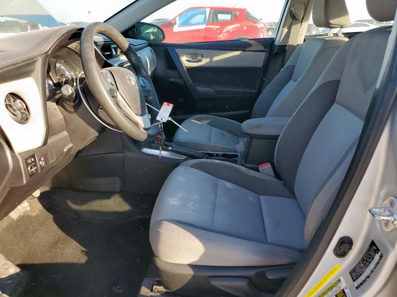 5YFBURHE7JP826255 - 2018 TOYOTA COROLLA L SILVER photo 7