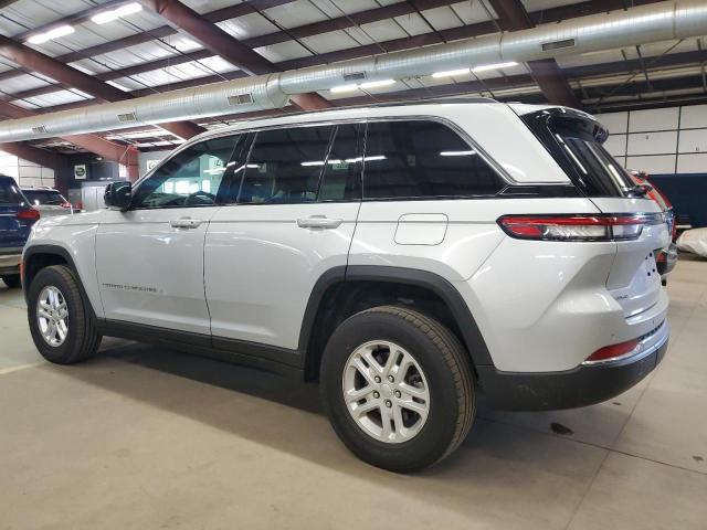 1C4RJHAG4PC674417 - 2023 JEEP GRAND CHER LAREDO ვერცხლისფერი ფოტო 2