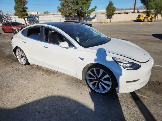 5YJ3E1EB2KF487138 - 2019 TESLA MODEL 3 თეთრი ფოტო 4