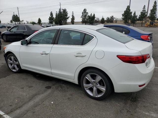 19VDE1F78FE007123 - 2015 ACURA ILX 20 TECH WHITE photo 2