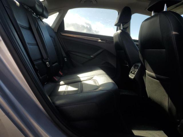 1VWBT7A35HC033343 - 2017 VOLKSWAGEN PASSAT SE SILVER photo 10