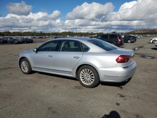 1VWBT7A35HC033343 - 2017 VOLKSWAGEN PASSAT SE SILVER photo 2