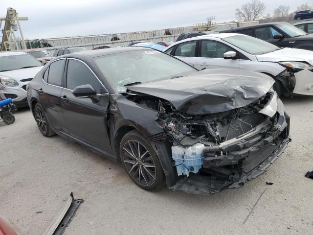 4T1G11AK2NU695689 - 2022 TOYOTA CAMRY SE შავი ფოტო 4