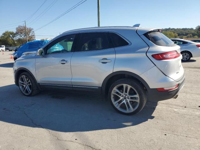 5LMCJ3D97JUL30211 - 2018 LINCOLN MKC RESERVE Srebrny zdjęcie 2