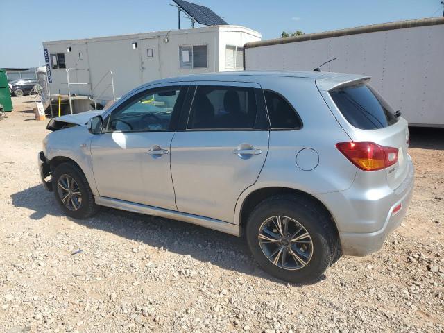 JA4AP3AU6CZ010092 - 2012 MITSUBISHI OUTLANDER ES SILVER photo 2