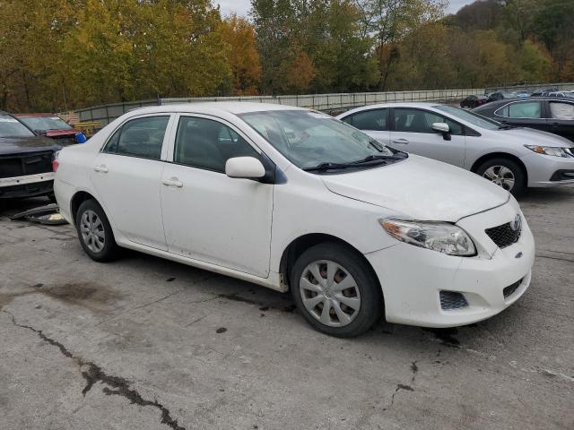 JTDBU4EE3AJ073707 - 2010 TOYOTA COROLLA BASE Biały zdjęcie 4