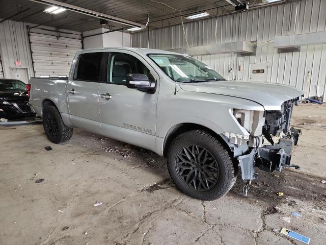 1N6AA1EJ0JN527921 - 2018 NISSAN TITAN S 银色 照片 4