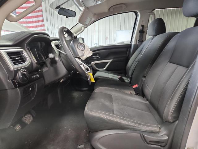 1N6AA1EJ0JN527921 - 2018 NISSAN TITAN S 银色 照片 7