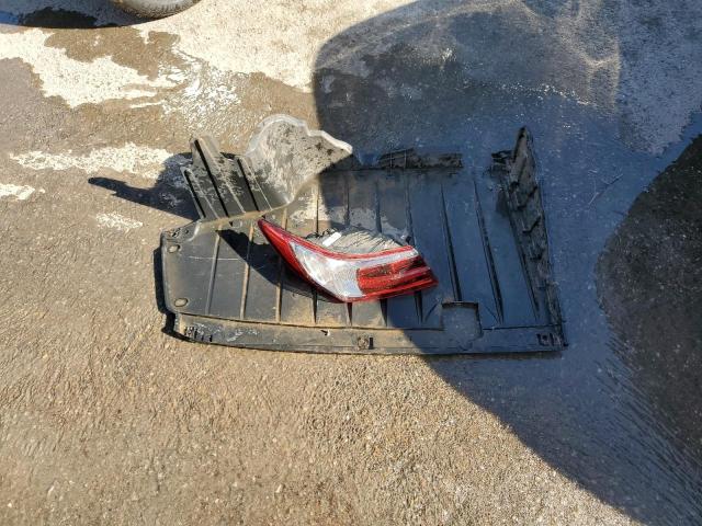 19UDE2F38JA008182 - 2018 ACURA ILX BASE WATCH PLUS WHITE photo 12