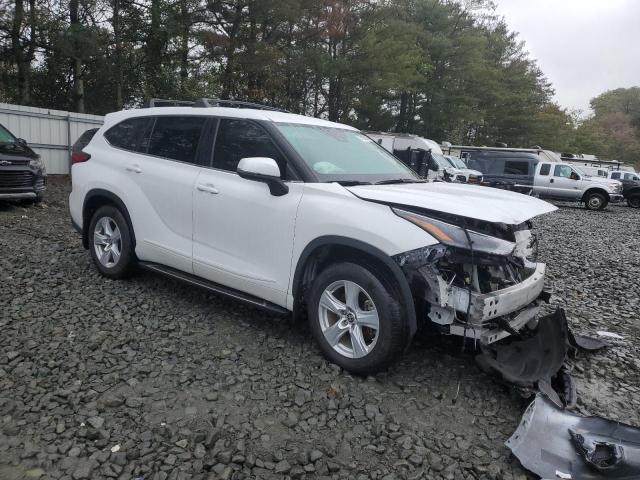5TDBZRBH5NS244009 - 2022 TOYOTA HIGHLANDER L WHITE photo 4