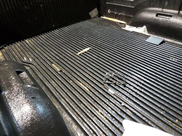 3C6JR6DT7JG225151 - 2018 RAM 1500 ST WHITE photo 10