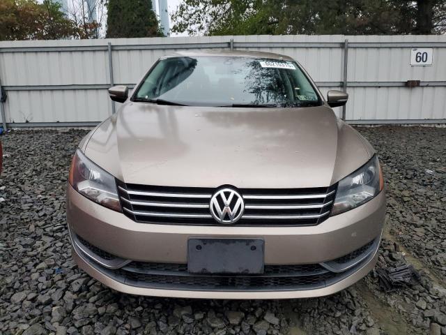 1VWBT7A35FC056392 - 2015 VOLKSWAGEN PASSAT SE TAN photo 5
