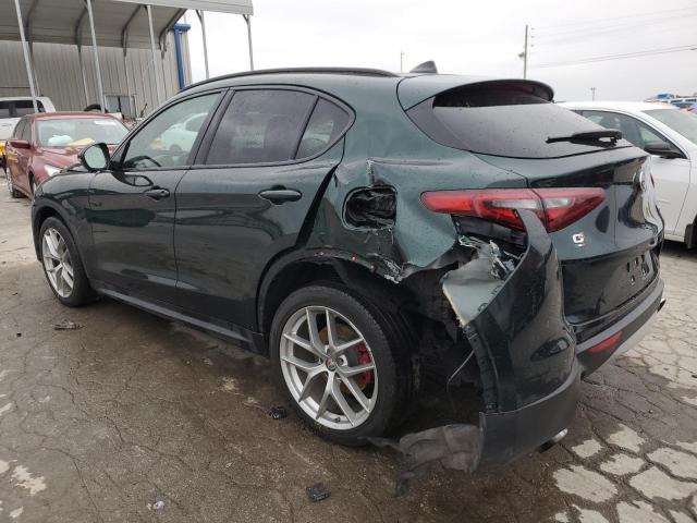 ZASFAKPN1J7C03046 - 2018 ALFA ROMEO STELVIO SPORT Grün Foto 2