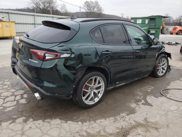 ZASFAKPN1J7C03046 - 2018 ALFA ROMEO STELVIO SPORT Grün Foto 3