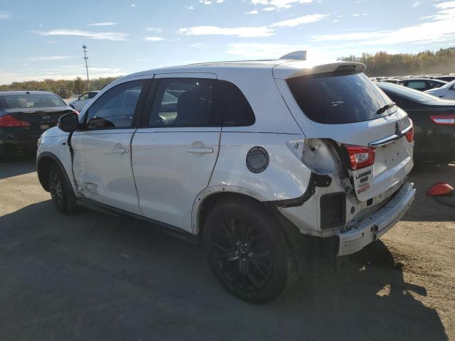 JA4AP3AU8JU003509 - 2018 MITSUBISHI OUTLANDER ES 白色 照片 2