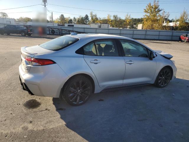 JTDBDMHEXPJ001150 - 2023 TOYOTA COROLLA LE SILVER photo 3