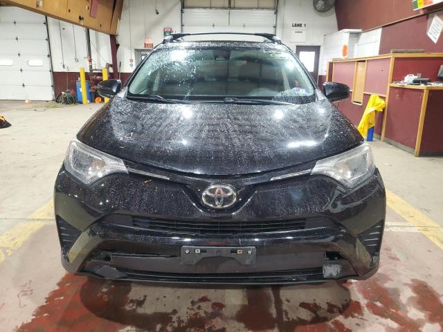 2T3BFREVXHW553102 - 2017 TOYOTA RAV4 LE BLACK photo 5