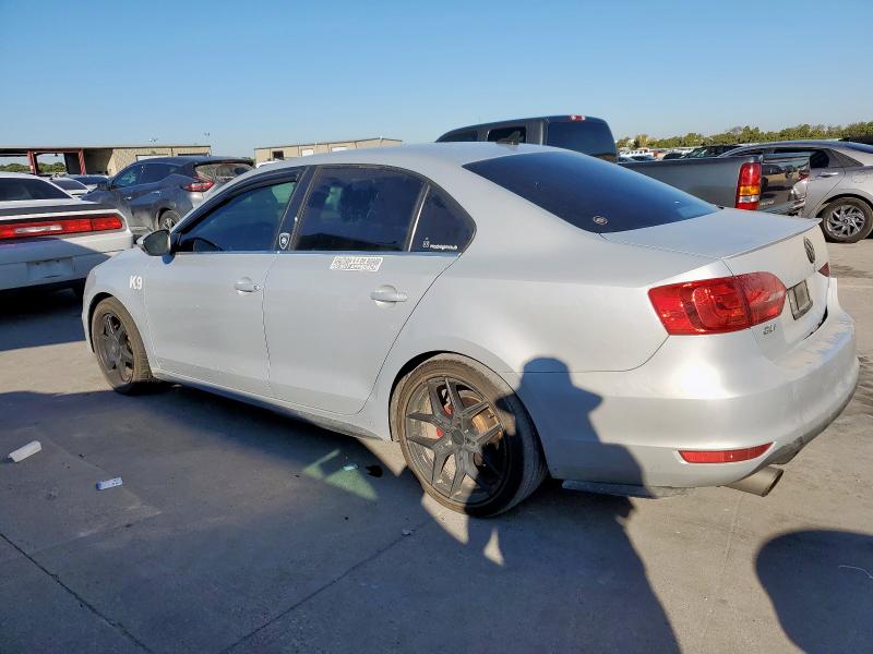 3VW567AJ3CM468985 - 2012 VOLKSWAGEN JETTA GLI SILVER photo 2