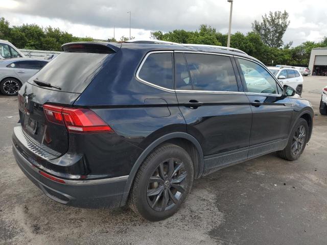 3VV3B7AX2RM135360 - 2024 VOLKSWAGEN TIGUAN SE BLACK photo 3