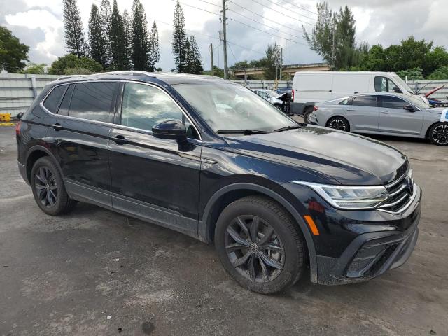 3VV3B7AX2RM135360 - 2024 VOLKSWAGEN TIGUAN SE BLACK photo 4