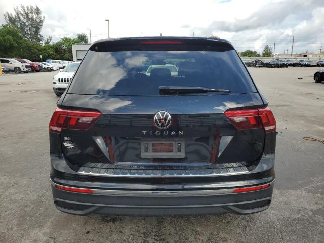 3VV3B7AX2RM135360 - 2024 VOLKSWAGEN TIGUAN SE BLACK photo 6