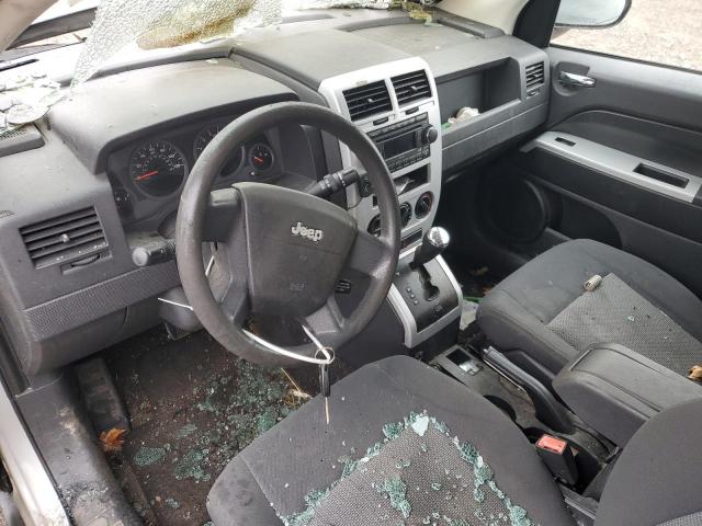 1J8FF47WX8D613203 - 2008 JEEP COMPASS SPORT 银色 照片 8