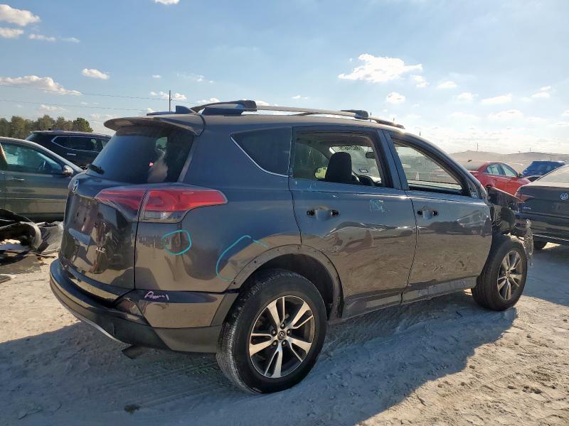 JTMWFREV5HJ124370 - 2017 TOYOTA RAV4 XLE 灰色 照片 3