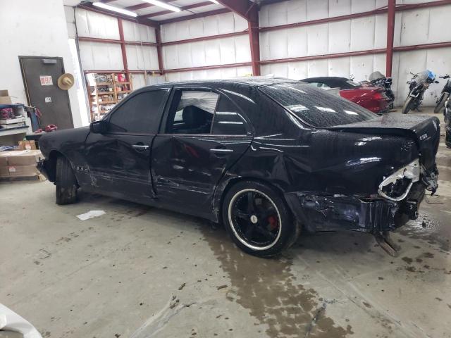 WDBJF82H7XX023926 - 1999 MERCEDES-BENZ E 320 4MATIC BLACK photo 2