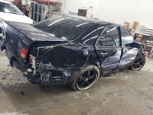 WDBJF82H7XX023926 - 1999 MERCEDES-BENZ E 320 4MATIC BLACK photo 3