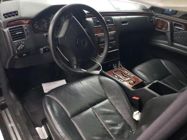 WDBJF82H7XX023926 - 1999 MERCEDES-BENZ E 320 4MATIC BLACK photo 8