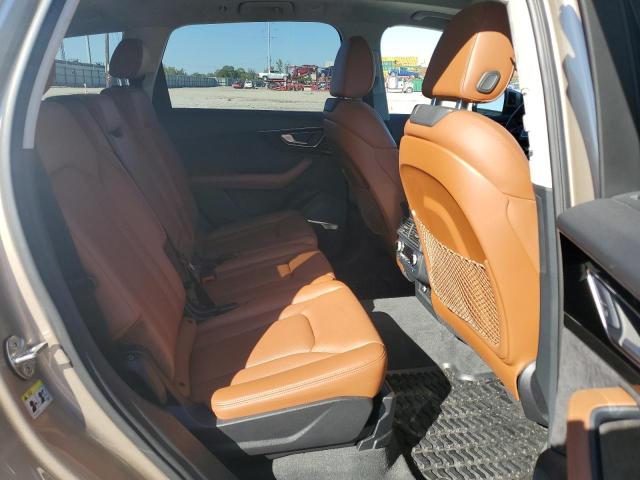 WA1VAAF79JD026744 - 2018 AUDI Q7 PRESTIGE 金色 照片 10