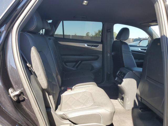 1V2DE2CA0RC260444 - 2024 VOLKSWAGEN ATLAS CROS SE BLACK photo 11