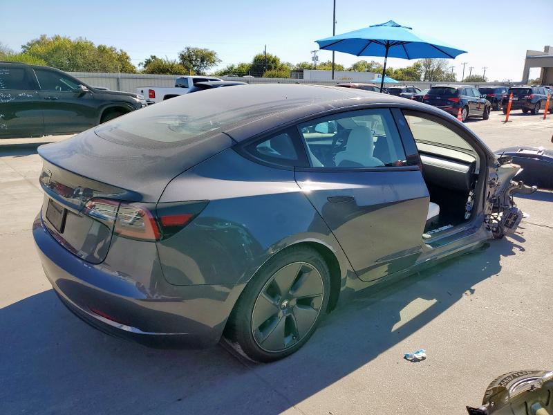5YJ3E1EA2PF663068 - 2023 TESLA MODEL 3 ნაცრისფერი ფოტო 3