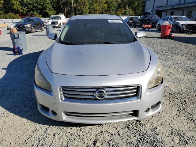 1N4AA5AP0DC845144 - 2013 NISSAN MAXIMA S 银色 照片 5