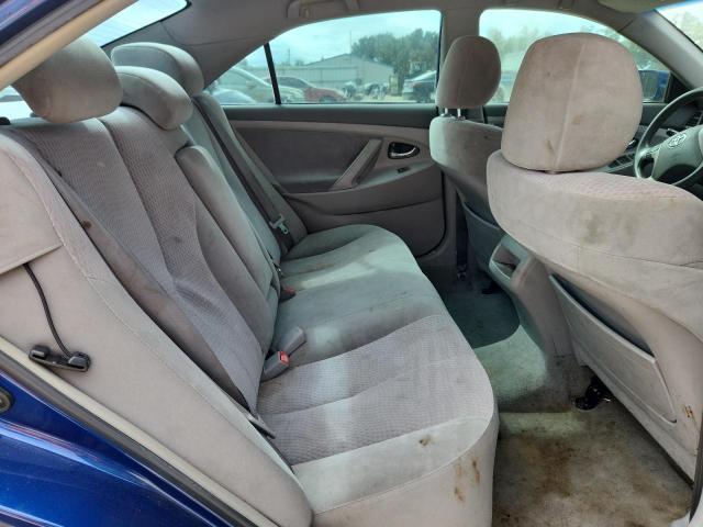 4T1BF3EK2BU586467 - 2011 TOYOTA CAMRY BASE BLUE photo 10