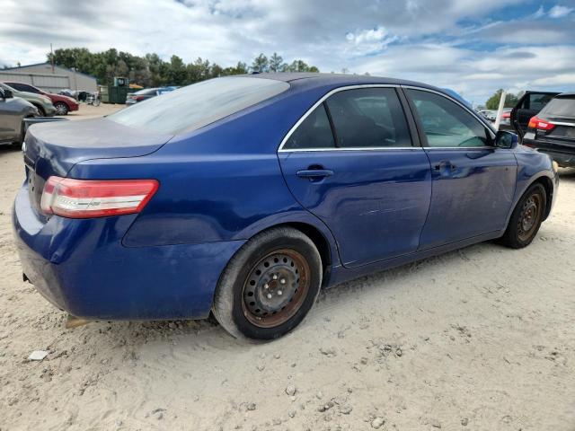 4T1BF3EK2BU586467 - 2011 TOYOTA CAMRY BASE BLUE photo 3