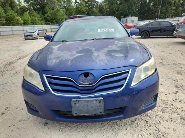 4T1BF3EK2BU586467 - 2011 TOYOTA CAMRY BASE BLUE photo 5