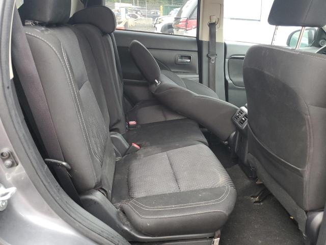 JA4AZ3A36KJ000807 - 2019 MITSUBISHI OUTLANDER SE GRAY photo 11