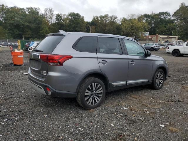 JA4AZ3A36KJ000807 - 2019 MITSUBISHI OUTLANDER SE GRAY photo 3