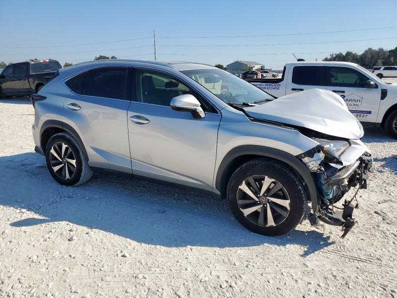 JTJYARBZ0K2126881 - 2019 LEXUS NX 300 BASE Сріблястий фото 4