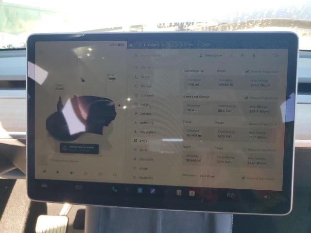 7SAYGDED2SF245519 - 2025 TESLA MODEL Y GRAY photo 9