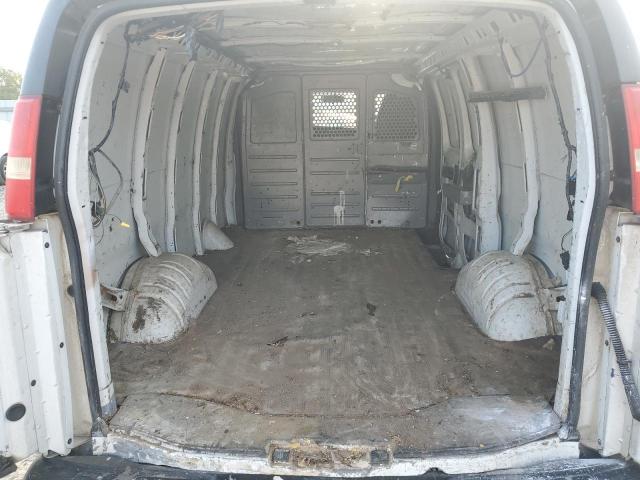 1GCSGAFX5C1132894 - 2012 CHEVROLET EXPRESS G1 WHITE photo 10