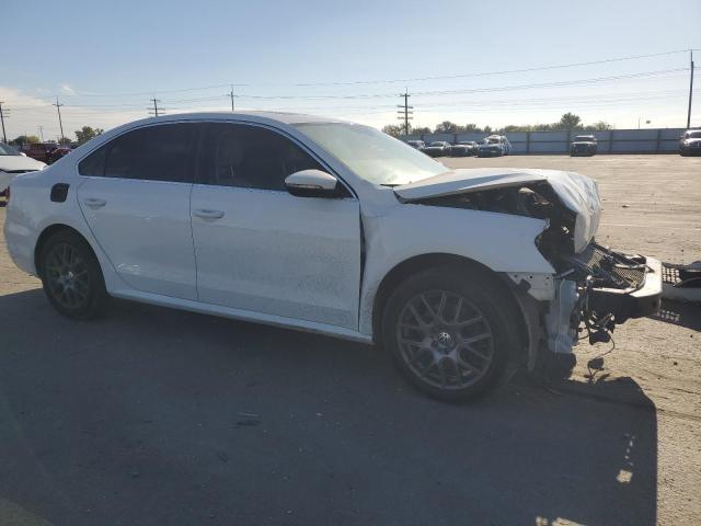 1VWBP7A39CC036128 - 2012 VOLKSWAGEN PASSAT SE Weiß Foto 4