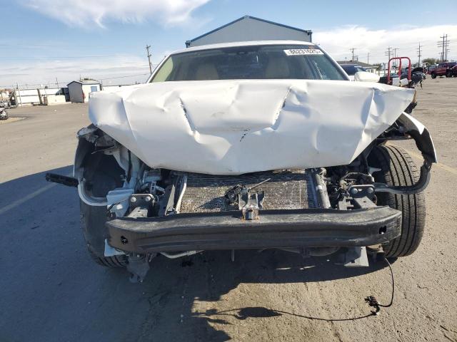 1VWBP7A39CC036128 - 2012 VOLKSWAGEN PASSAT SE Weiß Foto 5