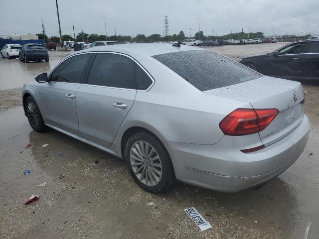 1VWBT7A30GC011555 - 2016 VOLKSWAGEN PASSAT SE 银色 照片 2