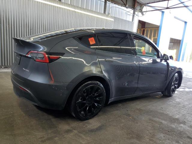 7SAYGDEE9NF513074 - 2022 TESLA MODEL Y GRAY photo 3