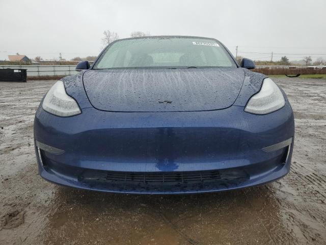 5YJ3E1EA5JF076421 - 2018 TESLA MODEL 3 ლურჯი ფოტო 5