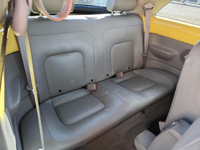 3VWCD31C74M417210 - 2004 VOLKSWAGEN NEW BEETLE GLS YELLOW photo 10