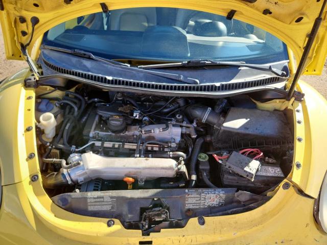 3VWCD31C74M417210 - 2004 VOLKSWAGEN NEW BEETLE GLS YELLOW photo 11