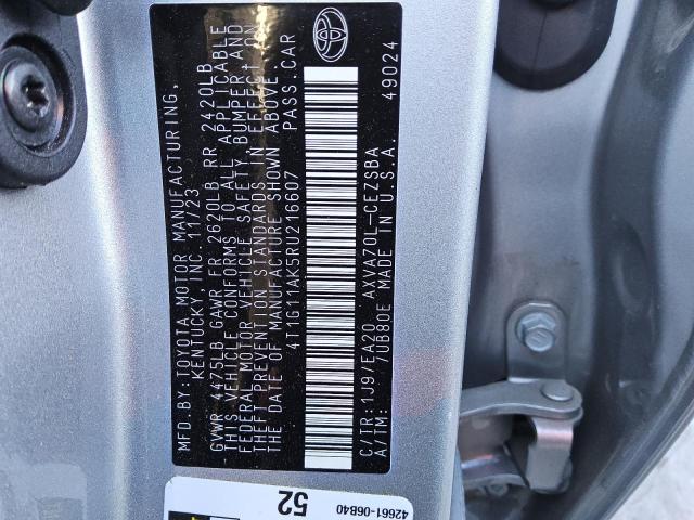 4T1G11AK5RU216607 - 2024 TOYOTA CAMRY SE NIGHT SHADE SILVER photo 12